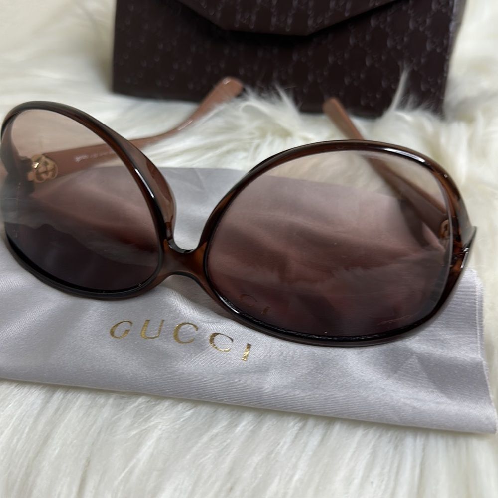 💯Authentic Gucci Sunglasses-with case🍀 - Picture 9 of 13